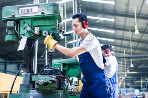 What to Look for in a Chinese Manufacturer